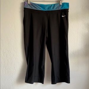 🆑 [4/$20] Nike Dri-Fit Capri Black Color Pattern Sweatpants Sweats